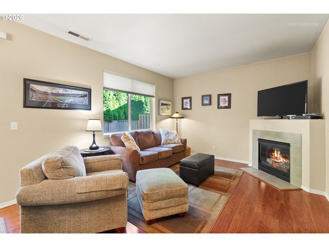 21147 Sw MADEIRA Ter, Sherwood, OR 97140