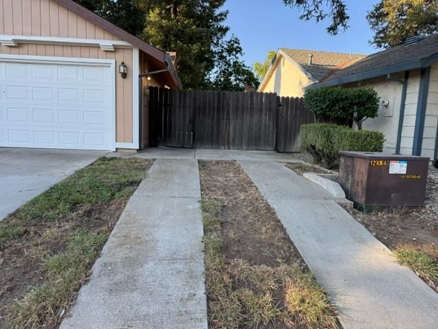7213 La Tour, Sacramento, CA 95842