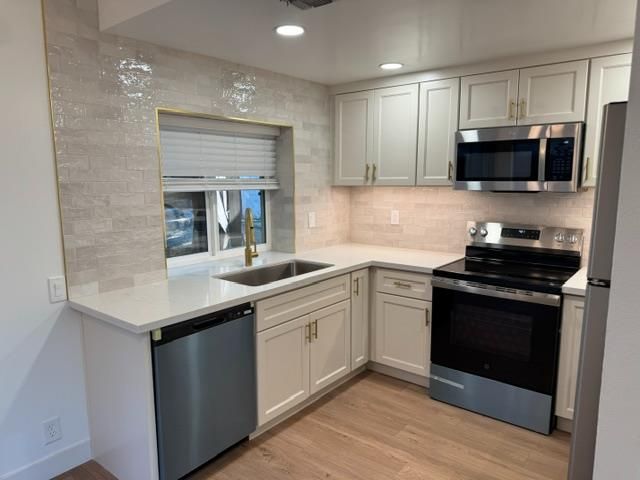 7213 La Tour, Sacramento, CA 95842
