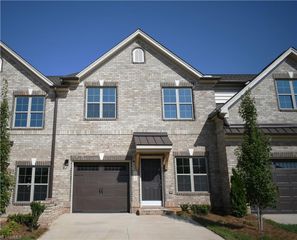1057 Beechcraft Drive, Mebane, NC 27302
