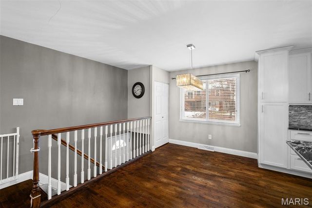 9213 Nemo Drive, St Louis, MO 63123