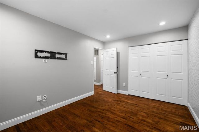 9213 Nemo Drive, St Louis, MO 63123