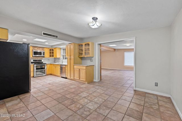 3539 W Wesleyan Drive, Tucson, AZ 85741