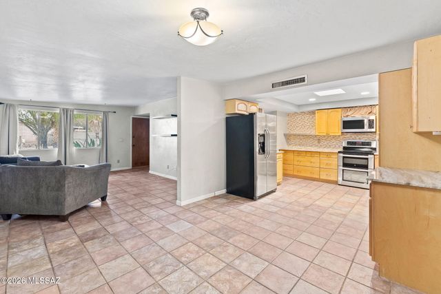3539 W Wesleyan Drive, Tucson, AZ 85741