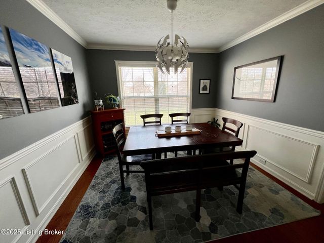 9216 Newbury Ct, Prospect, KY 40059