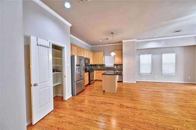 5411 Kansas Street, Houston, TX 77007