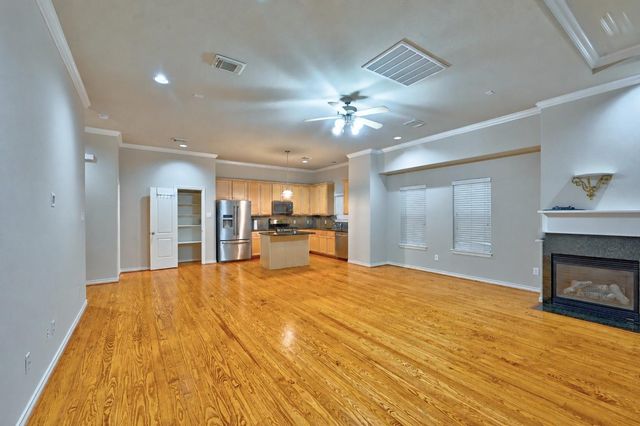 5411 Kansas Street, Houston, TX 77007
