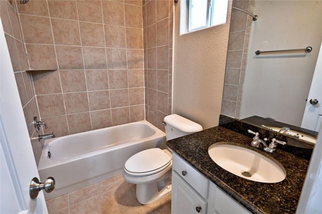 5411 Kansas Street, Houston, TX 77007