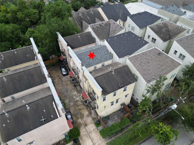 5411 Kansas Street, Houston, TX 77007