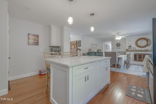 460 Northeast Oak Hill Street, Abingdon, VA 24210