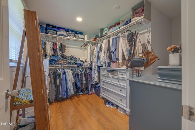 460 Northeast Oak Hill Street, Abingdon, VA 24210