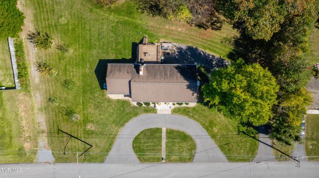 460 Northeast Oak Hill Street, Abingdon, VA 24210