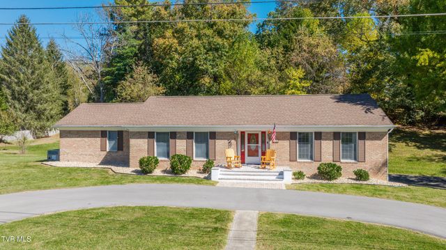 460 Northeast Oak Hill Street, Abingdon, VA 24210