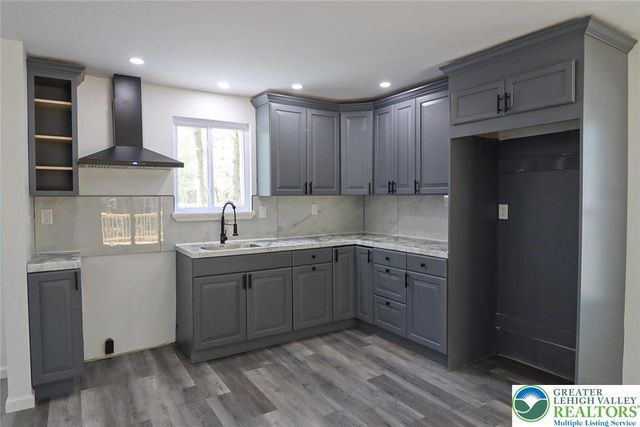 1080 Westside Drive, Newfoundland, PA 18445