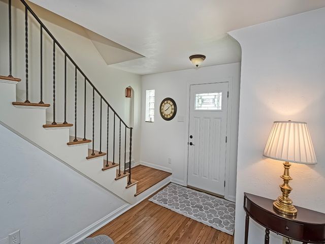 212 Hays ROAD, Upper St Clair, PA 15241