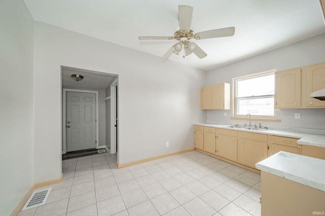 1126 S 17th Street, New Castle, IN 47362