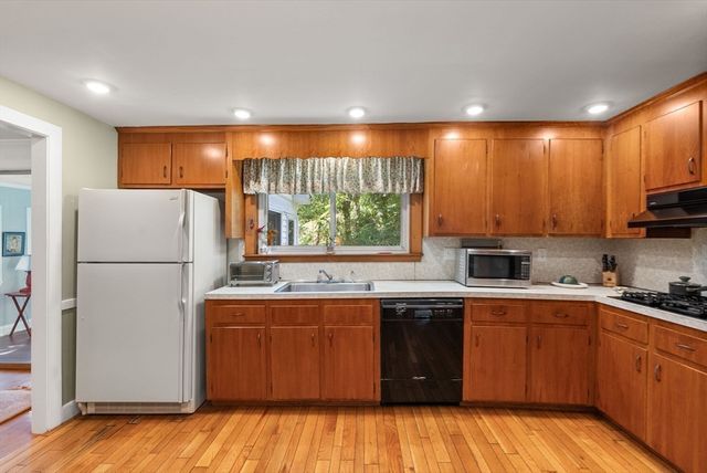 31 Pacella Drive, Dedham, MA 02026