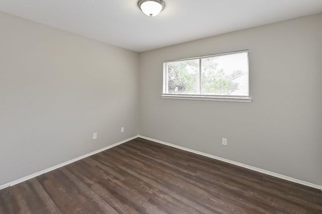 8703 Saratoga Forest Drive, Houston, TX 77088