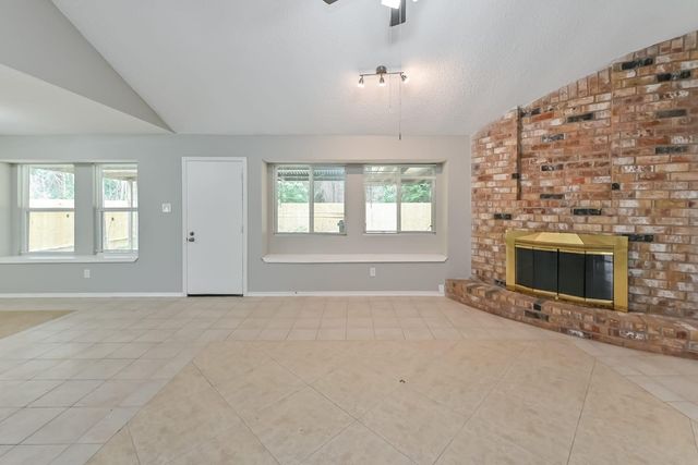 8703 Saratoga Forest Drive, Houston, TX 77088