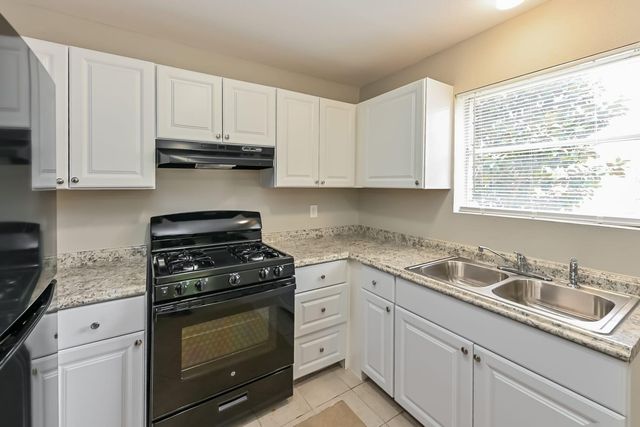 8703 Saratoga Forest Drive, Houston, TX 77088