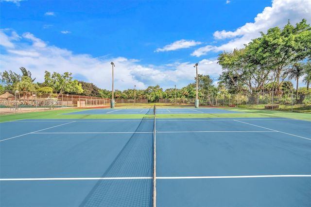 3100 Holiday Springs Boulevard 304, Margate, FL 33063