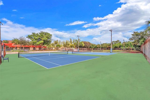 3100 Holiday Springs Boulevard 304, Margate, FL 33063