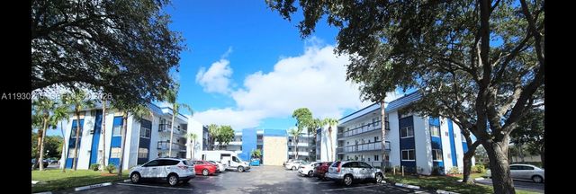 3100 Holiday Springs Boulevard 304, Margate, FL 33063
