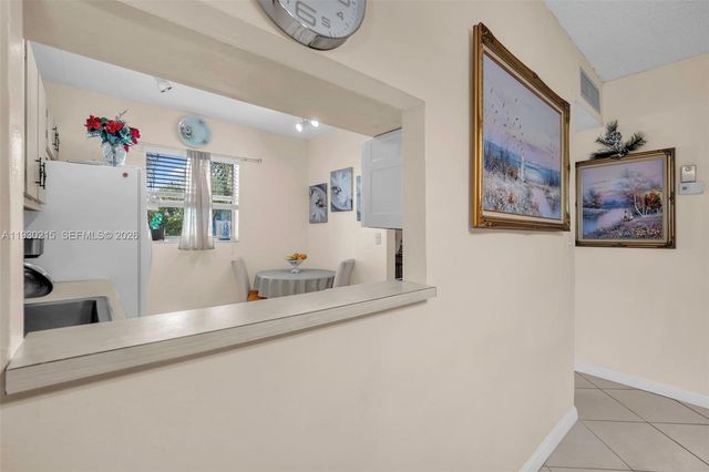 3100 Holiday Springs Boulevard 304, Margate, FL 33063