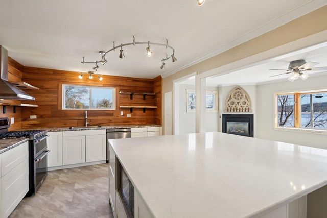 W10580 Tipperary Road, Poynette, WI 53955