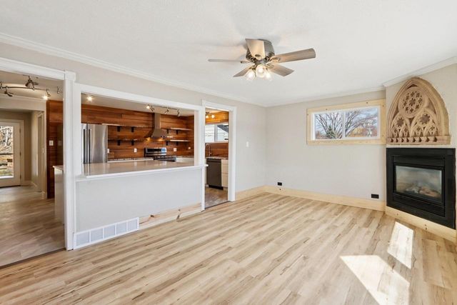 W10580 Tipperary Road, Poynette, WI 53955