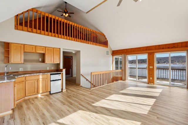 W10580 Tipperary Road, Poynette, WI 53955