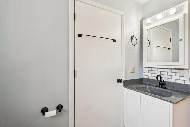 W10580 Tipperary Road, Poynette, WI 53955