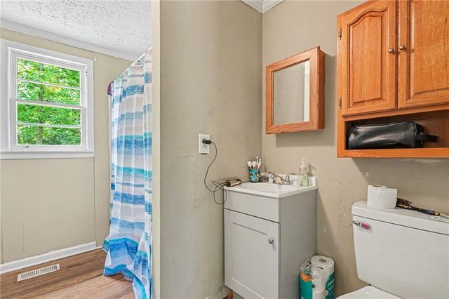 137 Taylor Road, Jackson, GA 30233