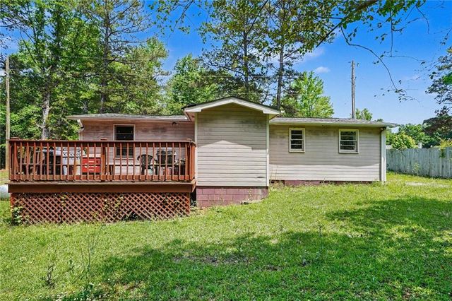 137 Taylor Road, Jackson, GA 30233