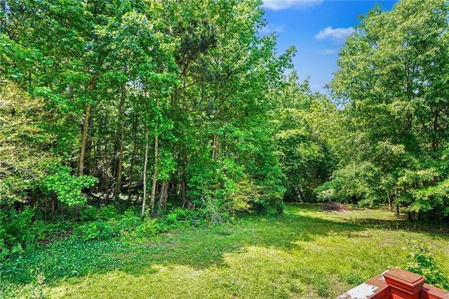 137 Taylor Road, Jackson, GA 30233