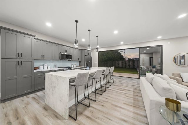 3702 Conrad, San Diego, CA 92117