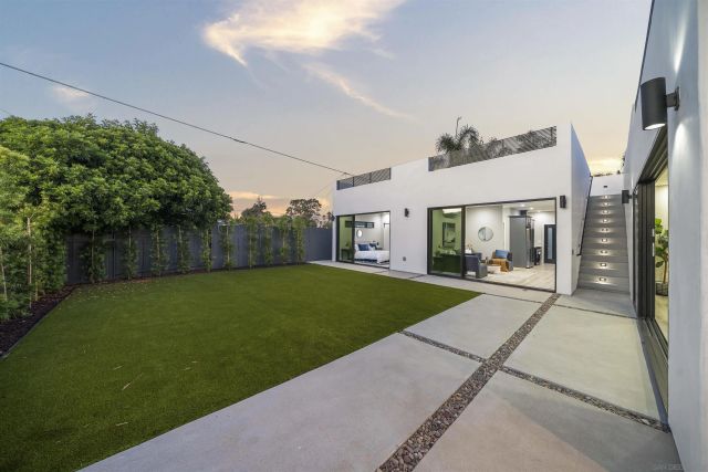 3702 Conrad, San Diego, CA 92117