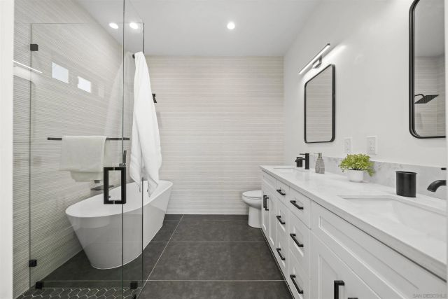 3702 Conrad, San Diego, CA 92117