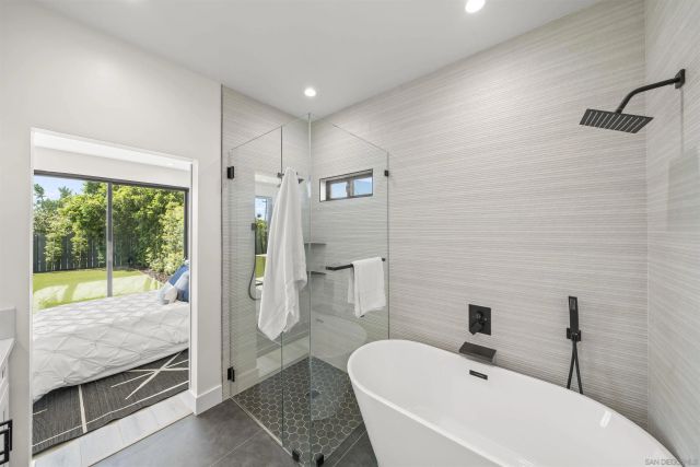 3702 Conrad, San Diego, CA 92117