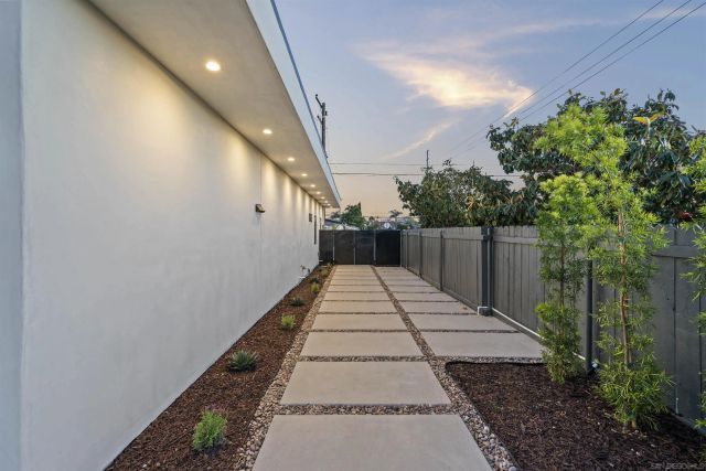 3702 Conrad, San Diego, CA 92117