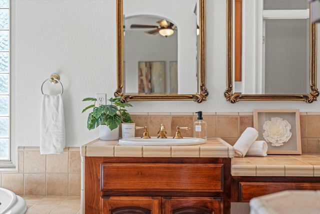 8924 Visage Cir, Fair Oaks, CA 95628