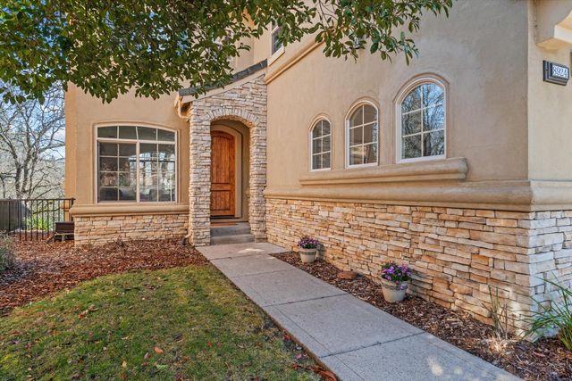8924 Visage Cir, Fair Oaks, CA 95628