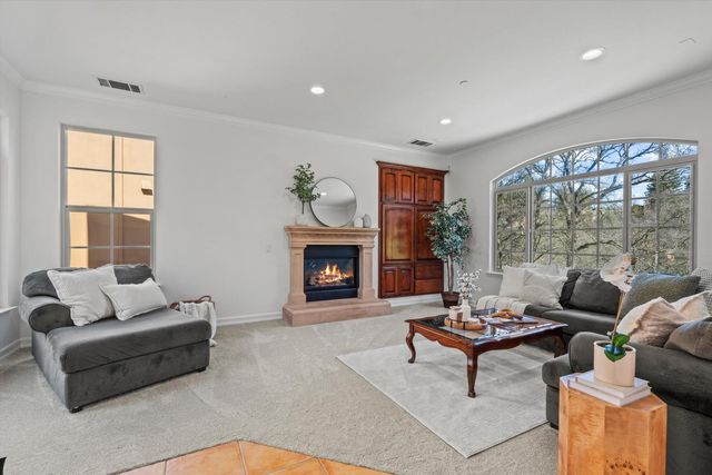 8924 Visage Cir, Fair Oaks, CA 95628