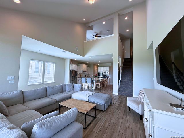 334 Sugarcane, New Braunfels, TX 78132