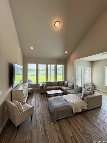 334 Sugarcane, New Braunfels, TX 78132
