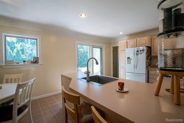 1881 Evergreen Street, Trenton, MI 48183