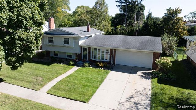 1881 Evergreen Street, Trenton, MI 48183