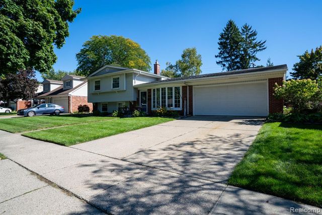 1881 Evergreen Street, Trenton, MI 48183