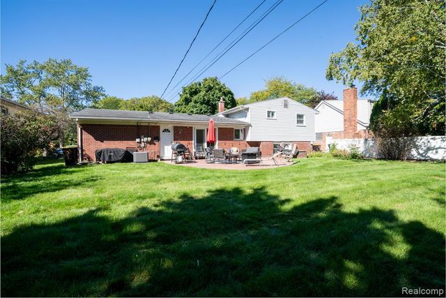 1881 Evergreen Street, Trenton, MI 48183