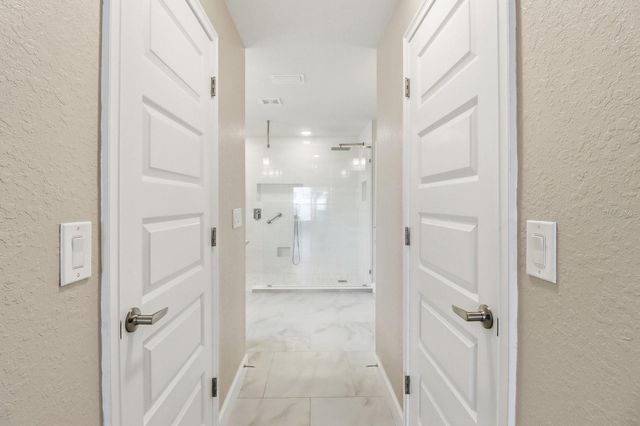 9097 SE 48TH COURT ROAD, Ocala, FL 34480